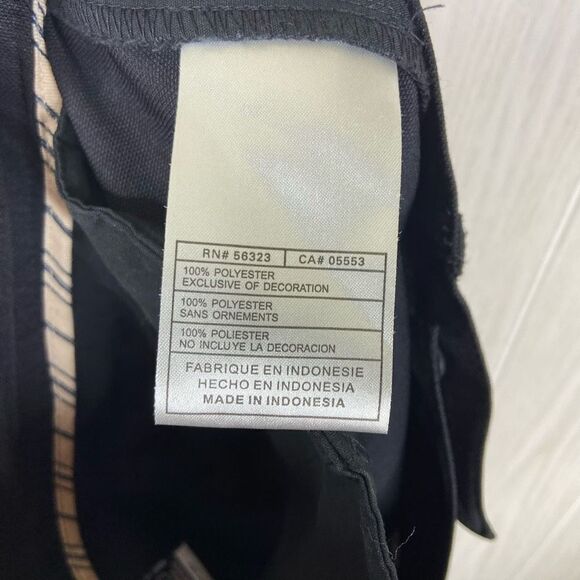 Nike Men’s Black Fit Dry Swoosh Pleated Chino Golf Short Size 35 - Picture 6 of 8